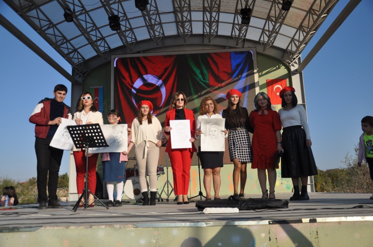 Naxçıvanda “Cumhuriyyet bayramına qardaşlıq konserti” adlı tədbir keçirilib- FOTO