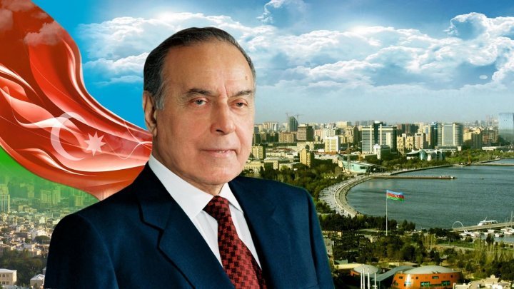 Azərbaycanı öz xalqına ərmağan edən dahi Heydər Əliyev