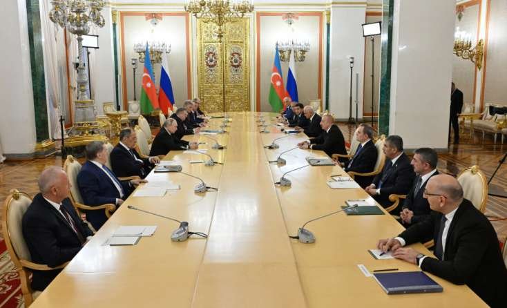 Moskvada Prezident İlham Əliyev Putinlə görüşüb