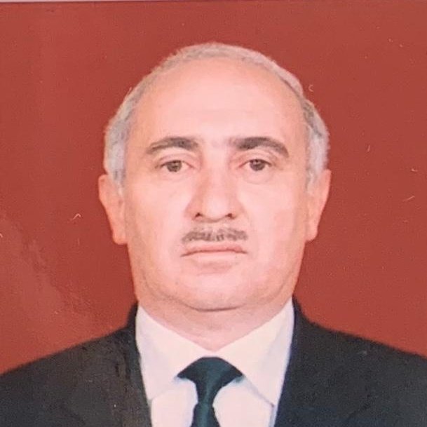 Yeni yaşınız mübarək Tahir müəllim!