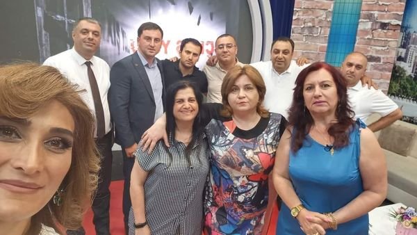 Jurnalistin məşhur verilişdə  ad günü qeyd olundu- FOTOLAR