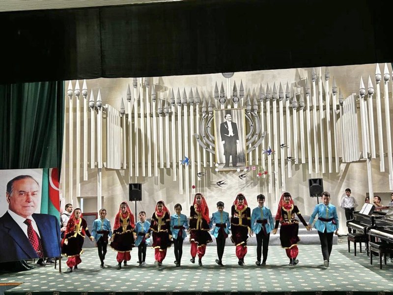 Heydər Əliyevin anadan olmasının 102 illiyinə həsr olunmuş konsert keçirilmişdir- FOTOLAR