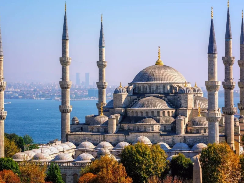 İstanbulda 5 bal gücündə zəlzələ baş verib - 17 nəfər xəsarət alıb