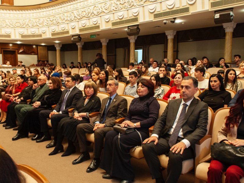 Amaliya Pənahovanın 80 illik yubileyinə həsr olunan "Xurşidbanu Natəvan" tamaşası nümayiş olunub-FOTOLAR