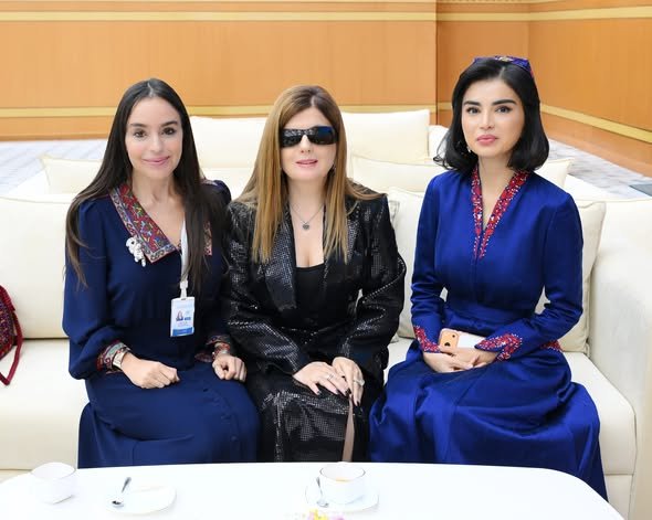 Leyla Əliyeva Özbəkistan Respublikası Prezidenti Administrasiyasının rəhbəri ilə görüşüb-FOTO