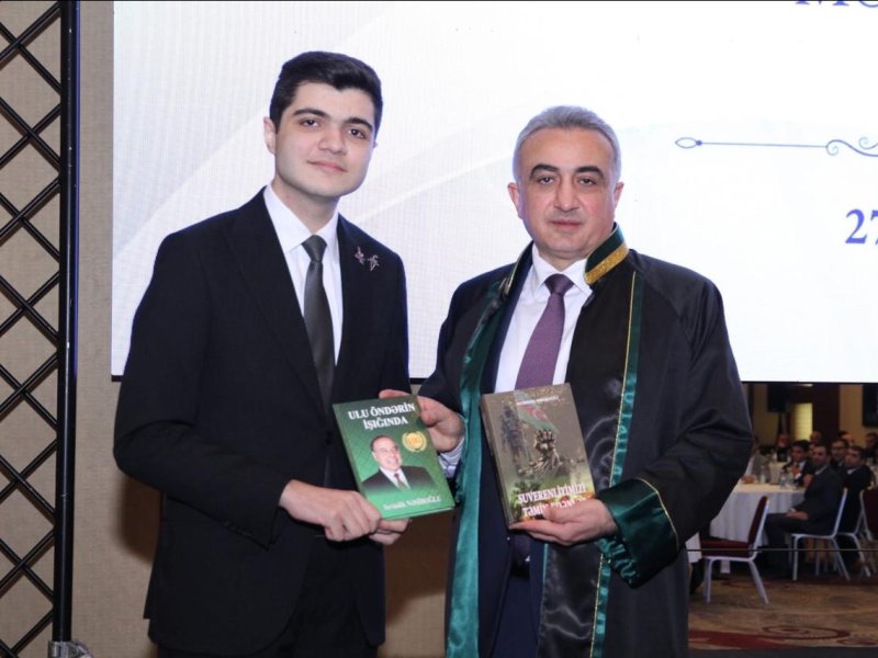 Gənc yazar Vəkillər Kollegiyasının keçirdiyi müsabiqədə sertfikata layiq görüldü-FOTO