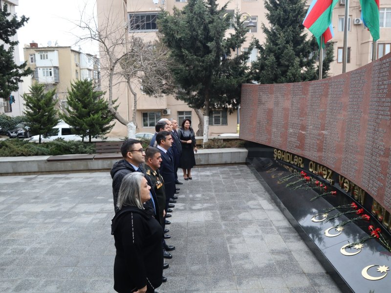 Yasamal rayonunda “44 gün-Tarixi zəfər” adlı çoxcildlik kitabının IV cildinin təqdimat mərasi baş tutub-FOTOLAR