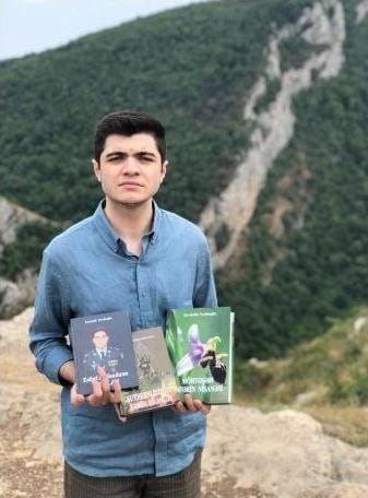 SÖZARDI (Dirçələn Xarıbülbül adlı kitabıma sözardı)