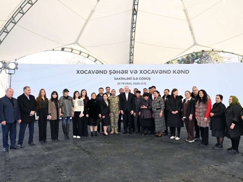 Prezidentlə xanımı Xocəvənd sakinləri ilə səmimi söhbət etdi - FOTOLAR