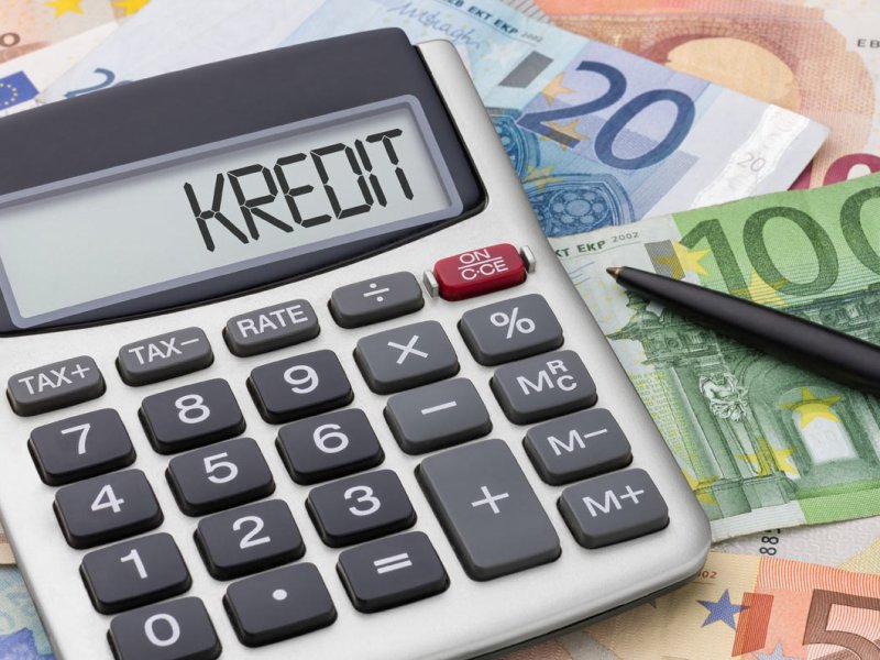 Azərbaycanda iki bank bağlanacaq: Krediti OLANLARIN NƏZƏRİNƏ!