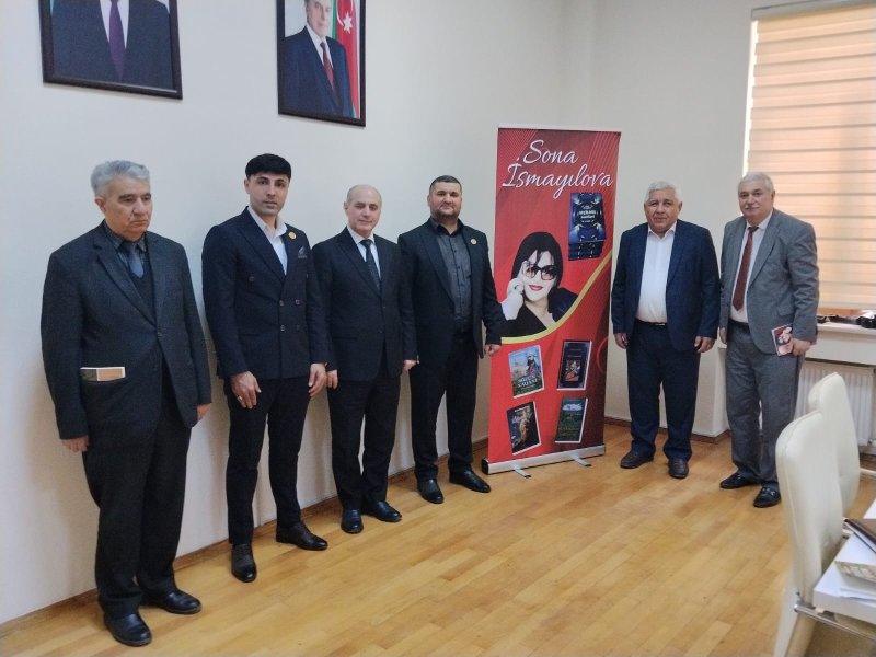 AzTU-da “Sözün xaqanı” romanı təqdim olundu-FOTOLAR