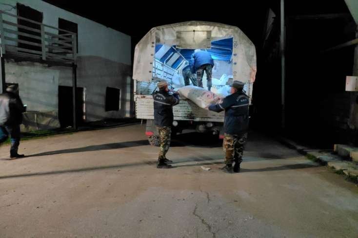 Azərbaycanda bu yol sıradan çıxdı, kəndə ərzaq göndərildi
