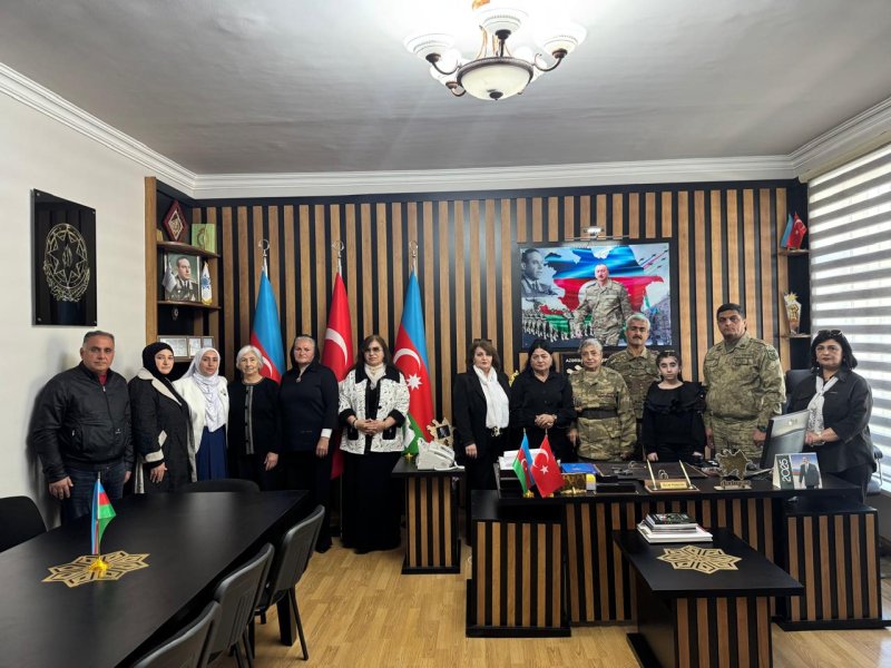 Ziyalı, işgüzar xanımların Gəncə səfəri-FOTOLAR