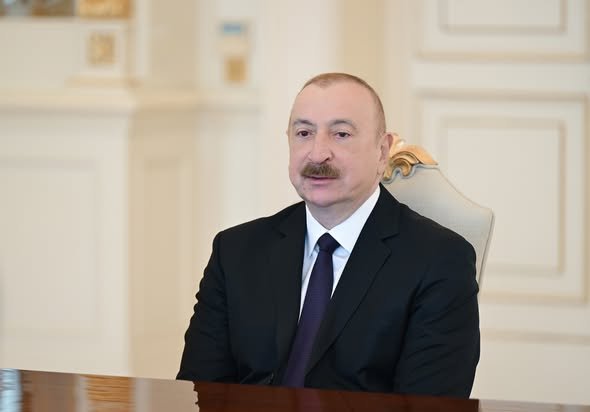 İlham Əliyev İslam İnkişaf Bankı Qrupunun sədrinin başçılıq etdiyi nümayəndə heyətini qəbul edib