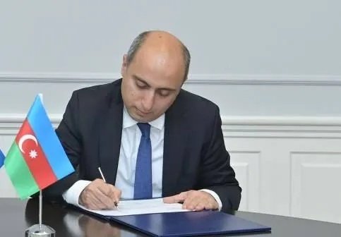 Nazirdən imtahanlarla bağlı ƏMR