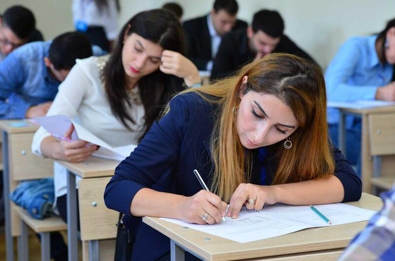 Bu gün imtahan var